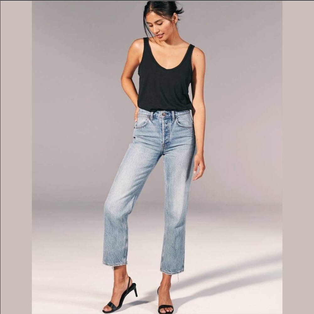 A&F High Rise Ankle Straight Jeans Blue 30S